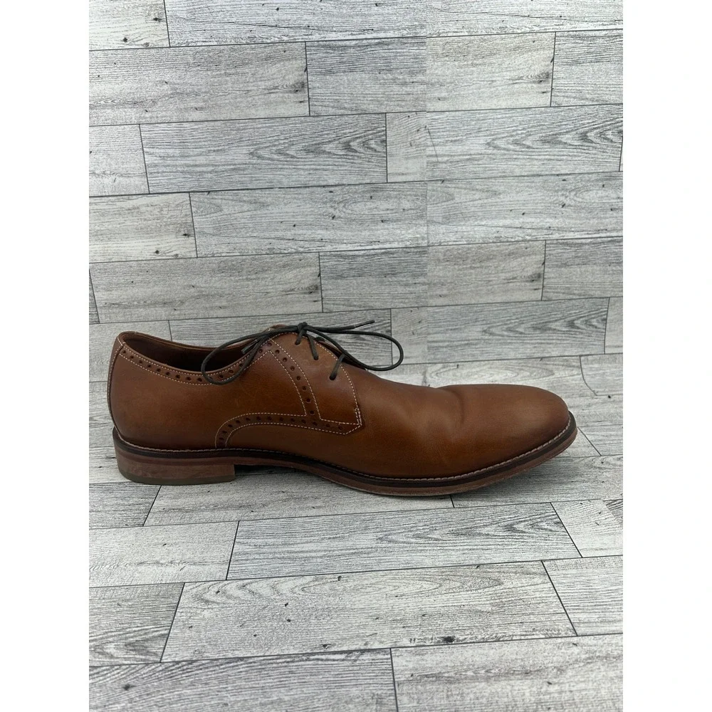Johnston & Murphy stable quarters toe
